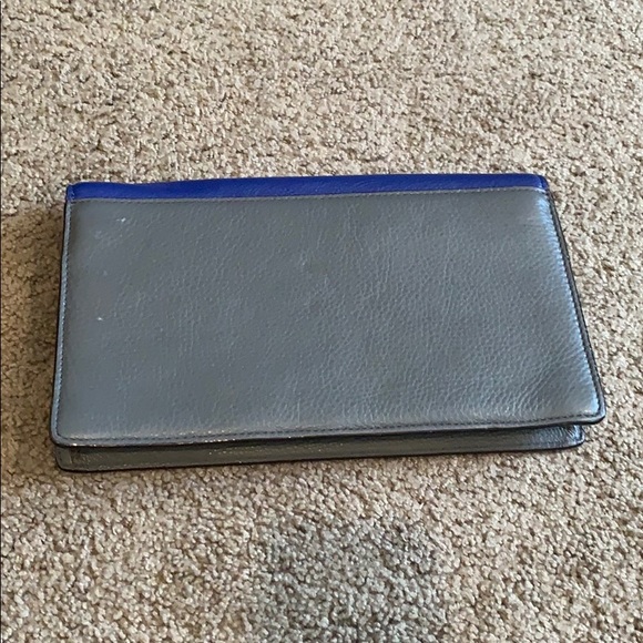 March Jacobs Clutch - Picture 6 of 7